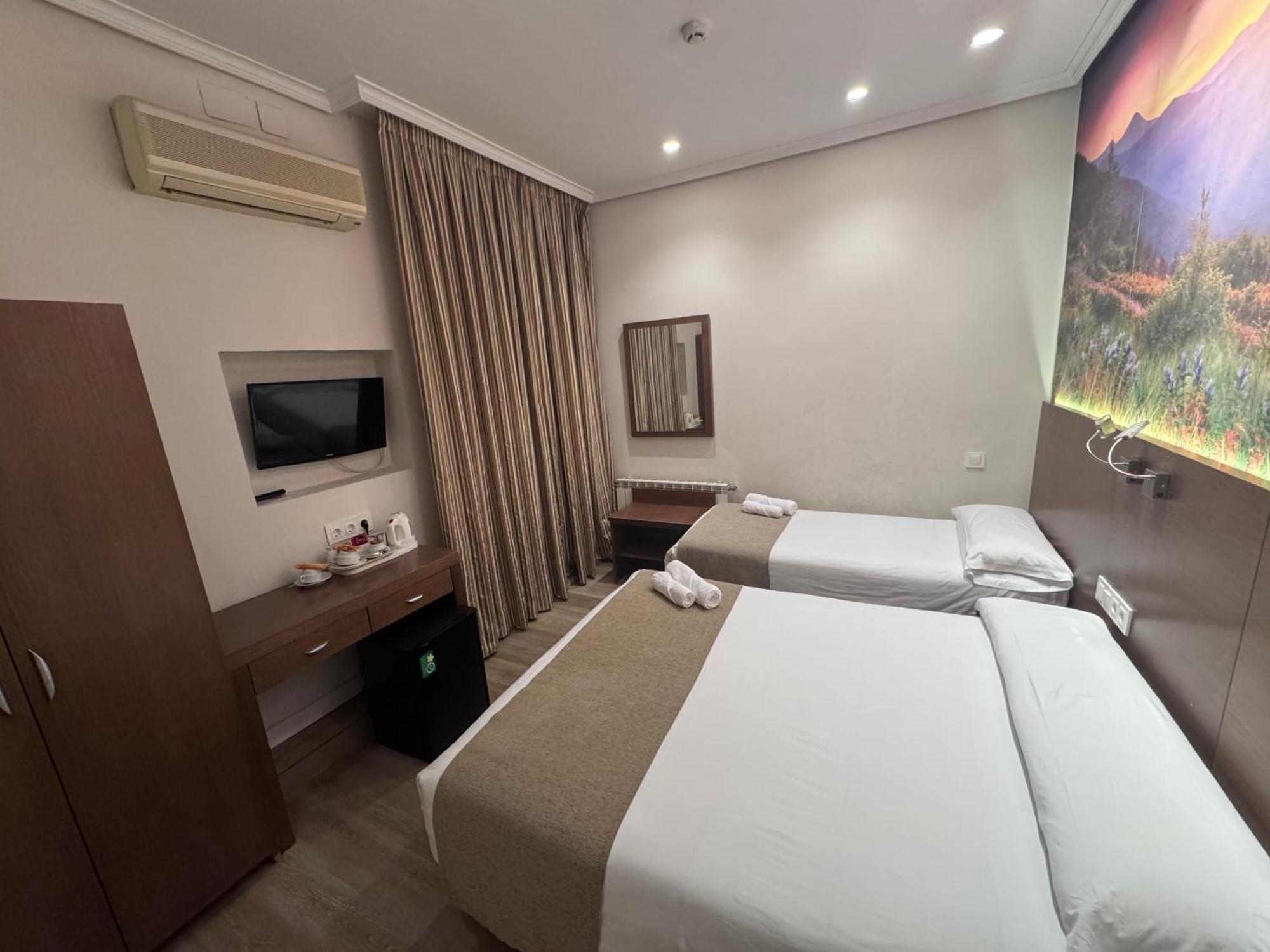Hostal Atocha Almudena Martin — Photos 1